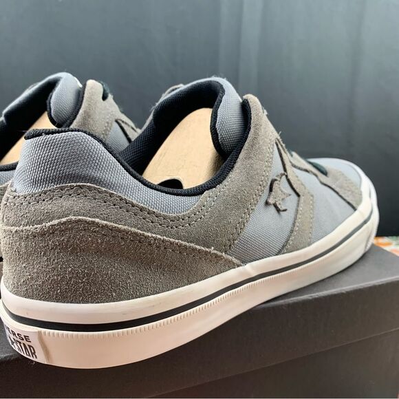 Converse Low Suede Star Size 10.5 Women's - Picture 6 of 11